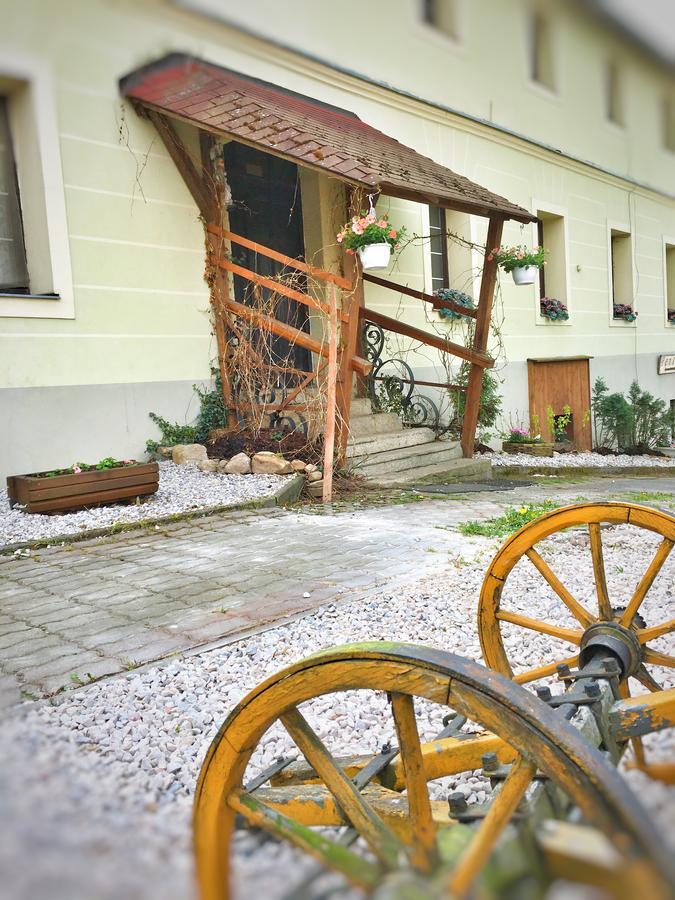 Penzion Pegas Depoltovice Nová Role Exterior photo